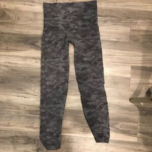 SPANX Kids Camouflage Leggings - Dark Gray